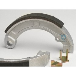 ZAPATAS TRASERA NEWFREN VESPA 50 Y 75CC